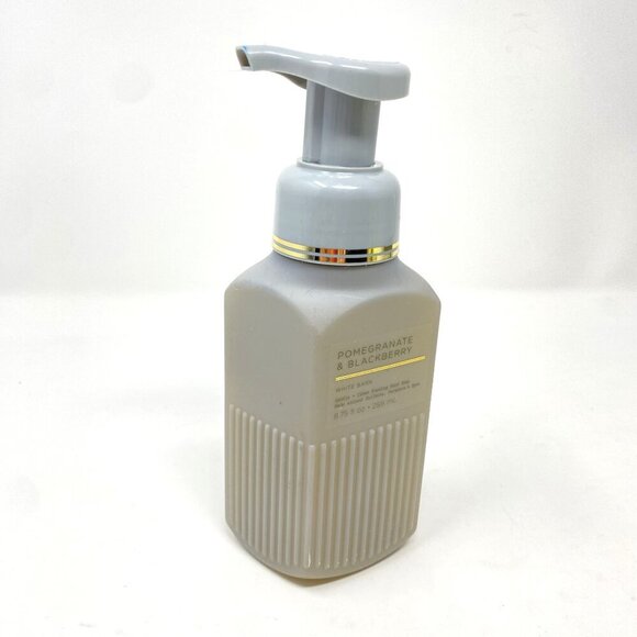 Bath & Body Works Pomegranate & Blackberry Gentle Foaming Hand Soap 8.75 Ounce - Picture 2 of 5